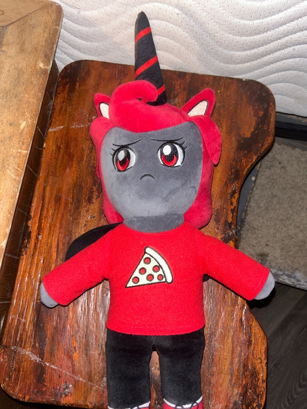 Juniper IamSanna Moody Unicorn Plush 2020 I Am Sanna Red Pizza YouTube 14” RARE!